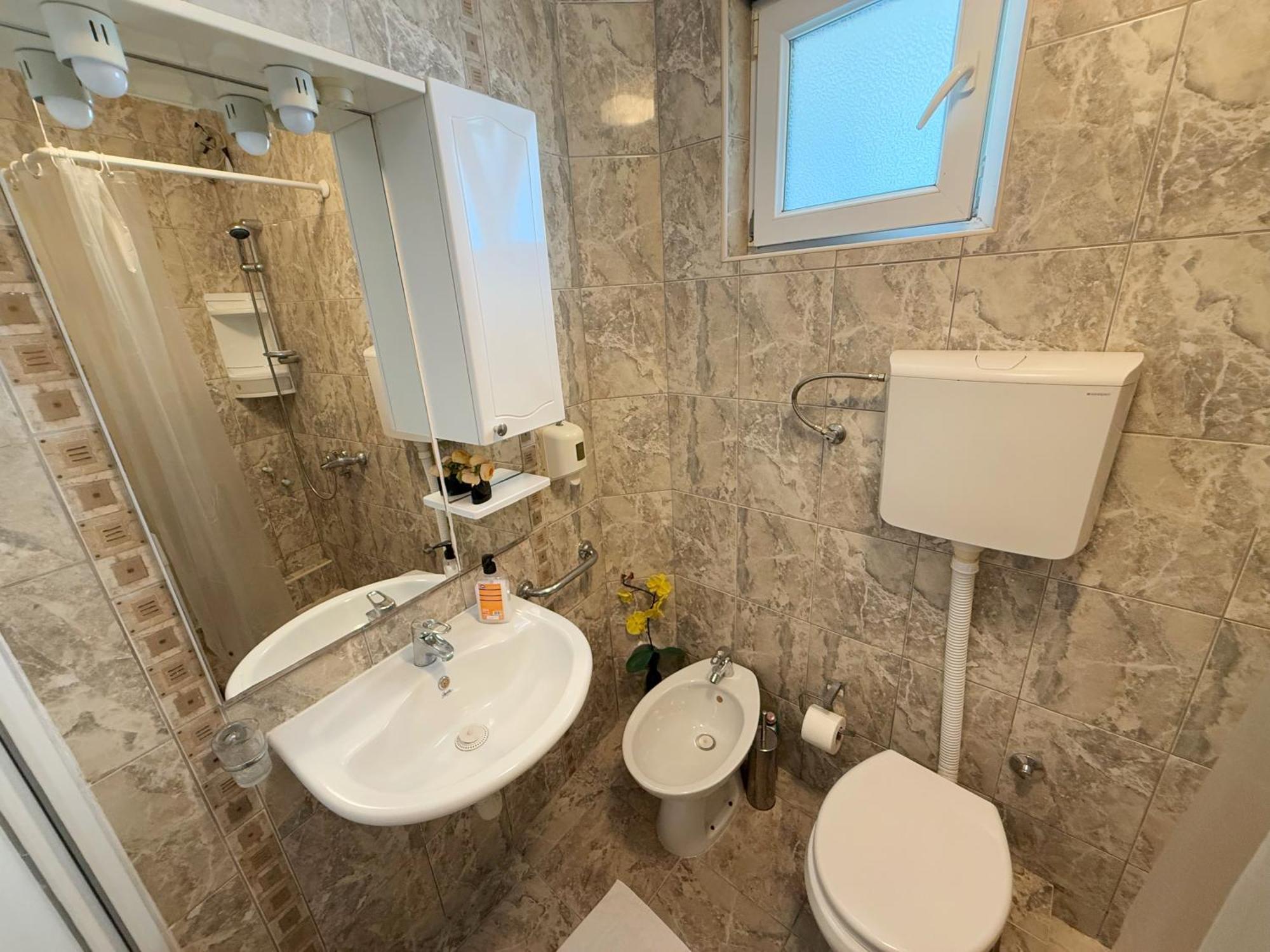 Apartmani Avanti Becici ภายนอก รูปภาพ